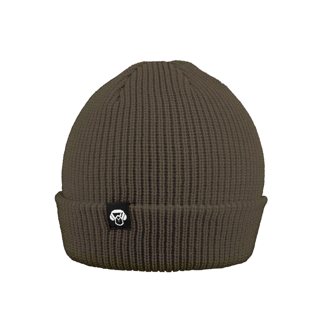 Beanie invierno redondo black matte with logo black. gorros for the invierno hechos material sustainable recycled corporate gift. mayorista distribuidor green militar Bonoboss