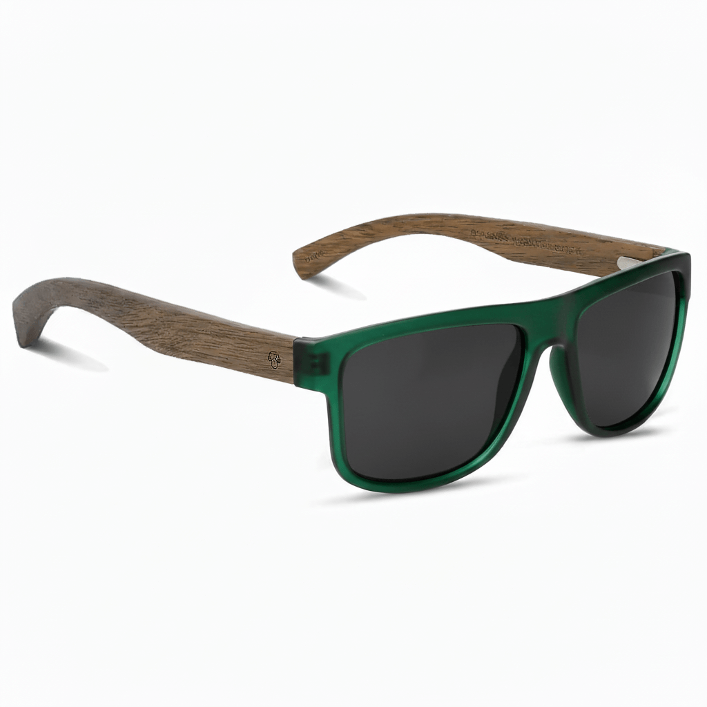 Eyeglasses gafa sun polarized sustainable eco-friendly recycled plastic bonoboss modelo aukan forest green with lenses polarized black corporate gift ecologico moda foto angled #color_forest
