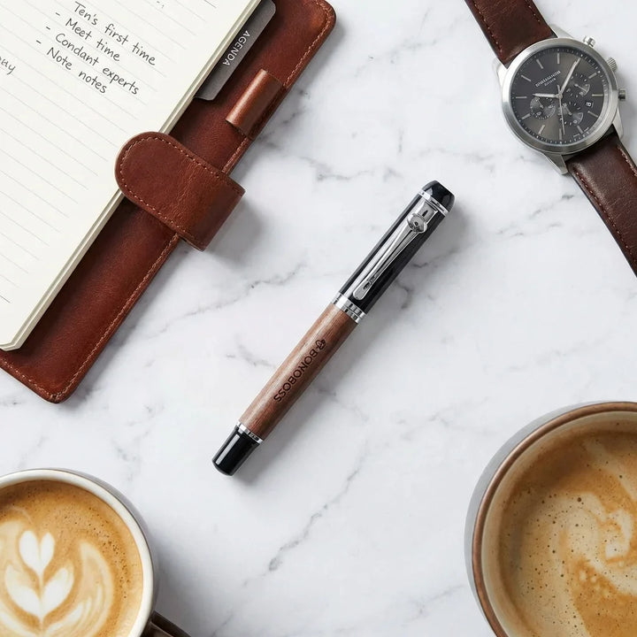 Lápiz wooden premium flat lay ejecutivo mármol bonoboss