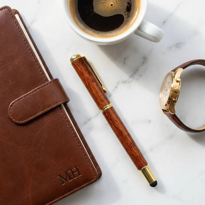 Lápiz wooden premium flat lay ejecutivo mármol bonoboss