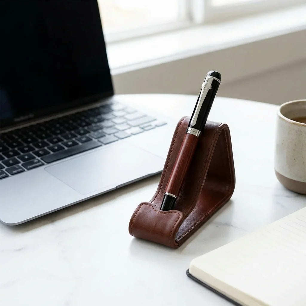 Lápiz wooden premium workspace minimalista with laptop bonoboss