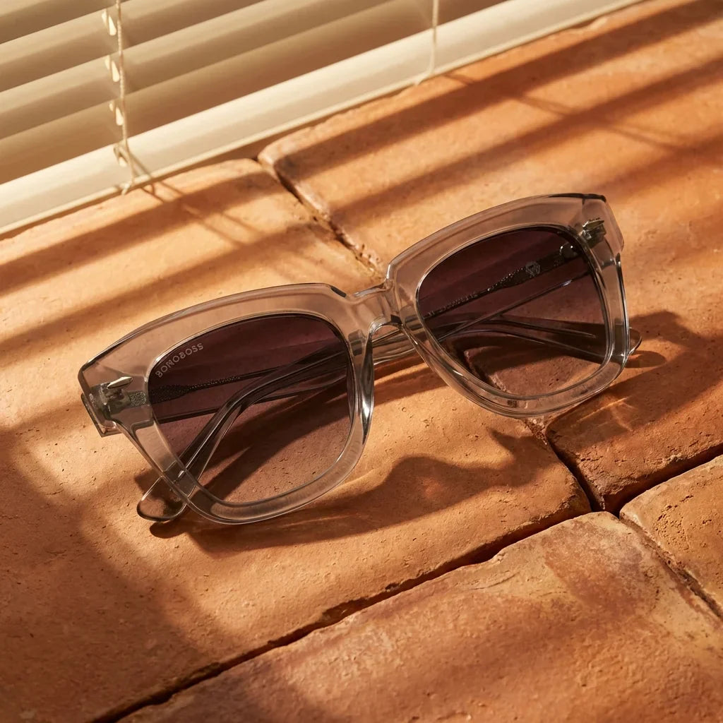 Lentes sol Selkie Retro polarizados UV400 bio-acetato transparente sobre terracota textura artesanal Bonoboss Chile #editorial_grid1 #color_transparente