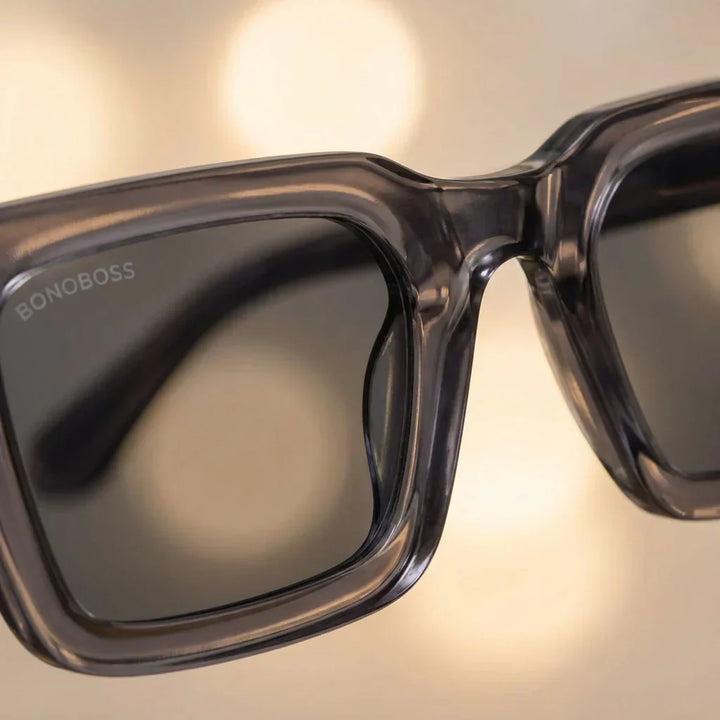 Lenses sun tokyo polarized UV400 bio-acetate square clear gray detalle close-up textura material bonoboss #editorial_polarizado #color_transparente-gris