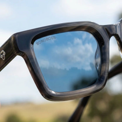 Lentes sol Tokyo polarizados UV400 bio-acetato square stained detalle lente coating espejado contraste Bonoboss #editorial_polarizado #color_stained