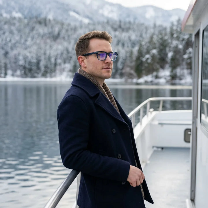 Lenses optical acacia blue modelo in barco lago with bosque nevado bonoboss #editorial_lifestyle2 #color_azul