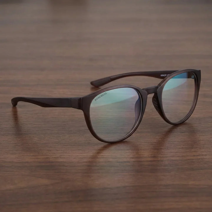 Lenses optical ashley brown sobre escritorio wooden premium calidad premium prescription bonoboss #editorial_banner_confianza #color_brown
