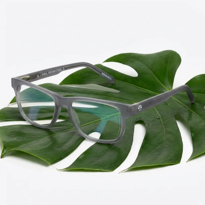 Lenses optical canelo blue men profesional in coworking moderno bonoboss #editorial_lifestyle3 #color_blue