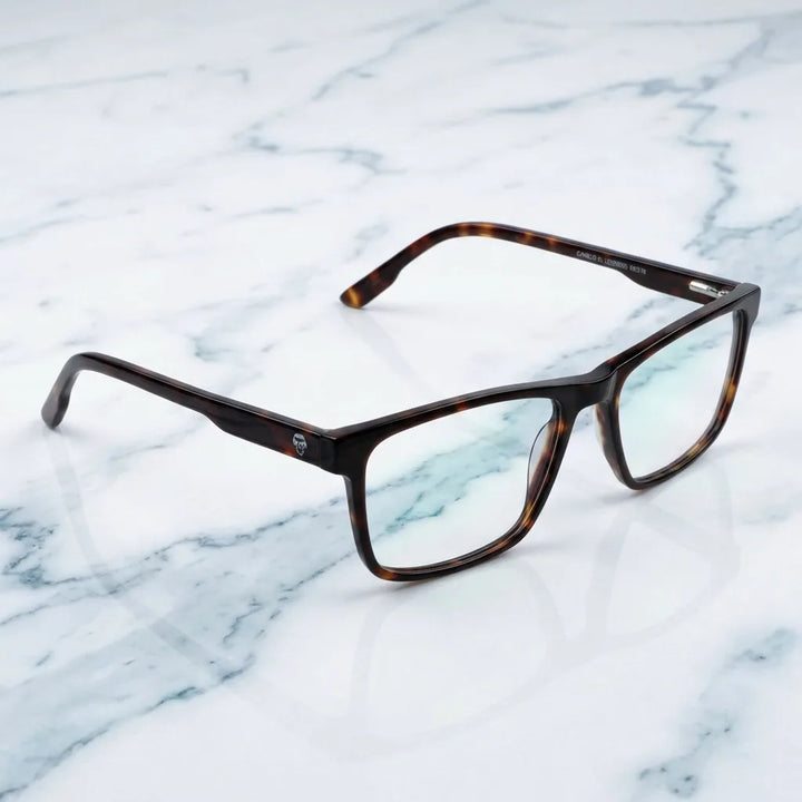 Lenses optical canelo tortoise sobre mármol white elegante frame premium bonoboss #editorial_armazon #color_carey
