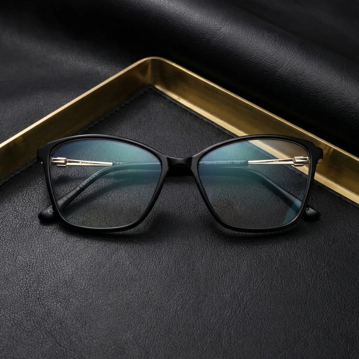 Lenses optical carolina black sobre black leather with detalle brass gold calidad premium prescription bonoboss #editorial_banner_confianza #color_negro