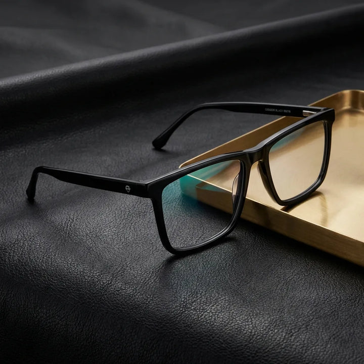 Lenses optical condor black sobre black leather with detalle brass gold calidad premium prescription bonoboss #editorial_banner_confianza #color_negro