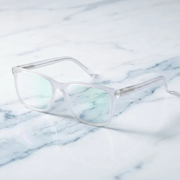 Lenses optical don eduardo marble men profesional in coworking moderno bonoboss #editorial_lifestyle3 #color_marble