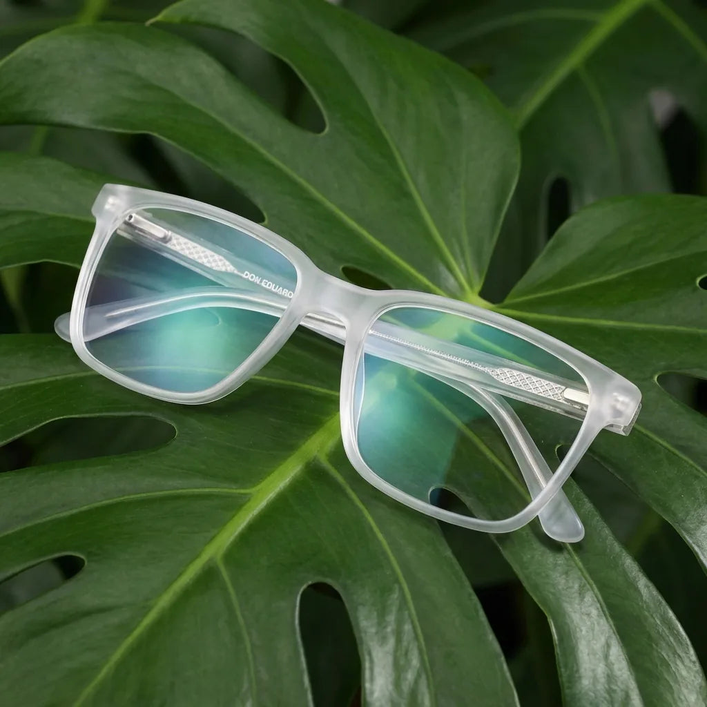 Lenses optical don eduardo clear sobre mármol white elegante frame premium bonoboss #editorial_armazon #color_transparente