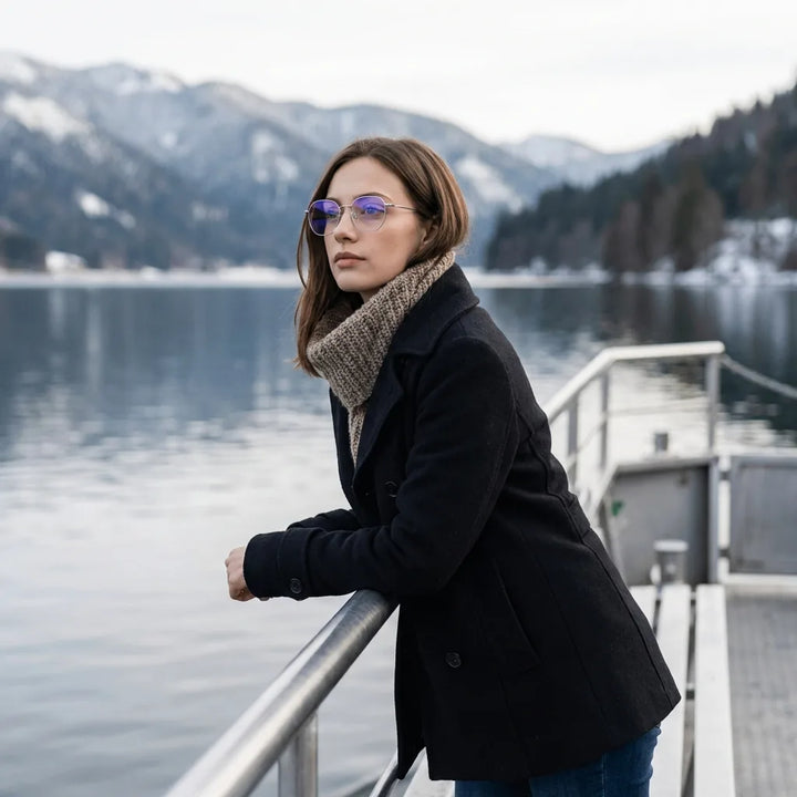 Lenses optical galapagos magnet silver modelo in barco lago with bosque nevado bonoboss #editorial_lifestyle1 #color_silver
