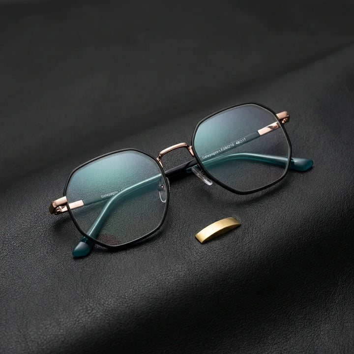 Lenses optical galapagos metal black sobre black leather with detalle brass gold calidad premium prescription bonoboss #editorial_banner_confianza #color_negro