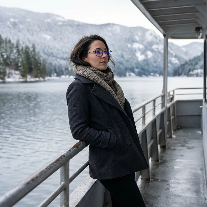 Lenses optical galapagos metal black modelo in barco lago with bosque nevado bonoboss #editorial_lifestyle1 #color_negro