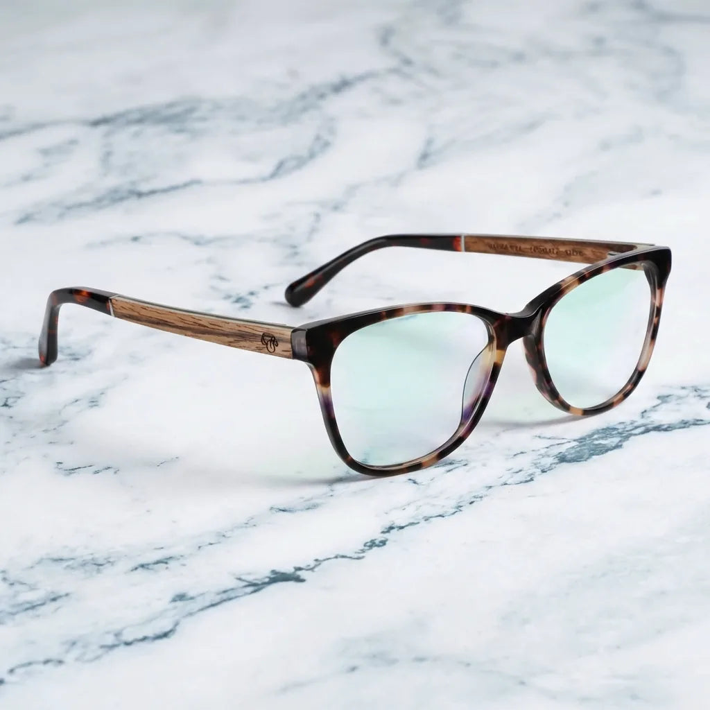 Lenses optical hanga roa tortoise sobre mármol white elegante frame premium bonoboss #editorial_armazon #color_carey
