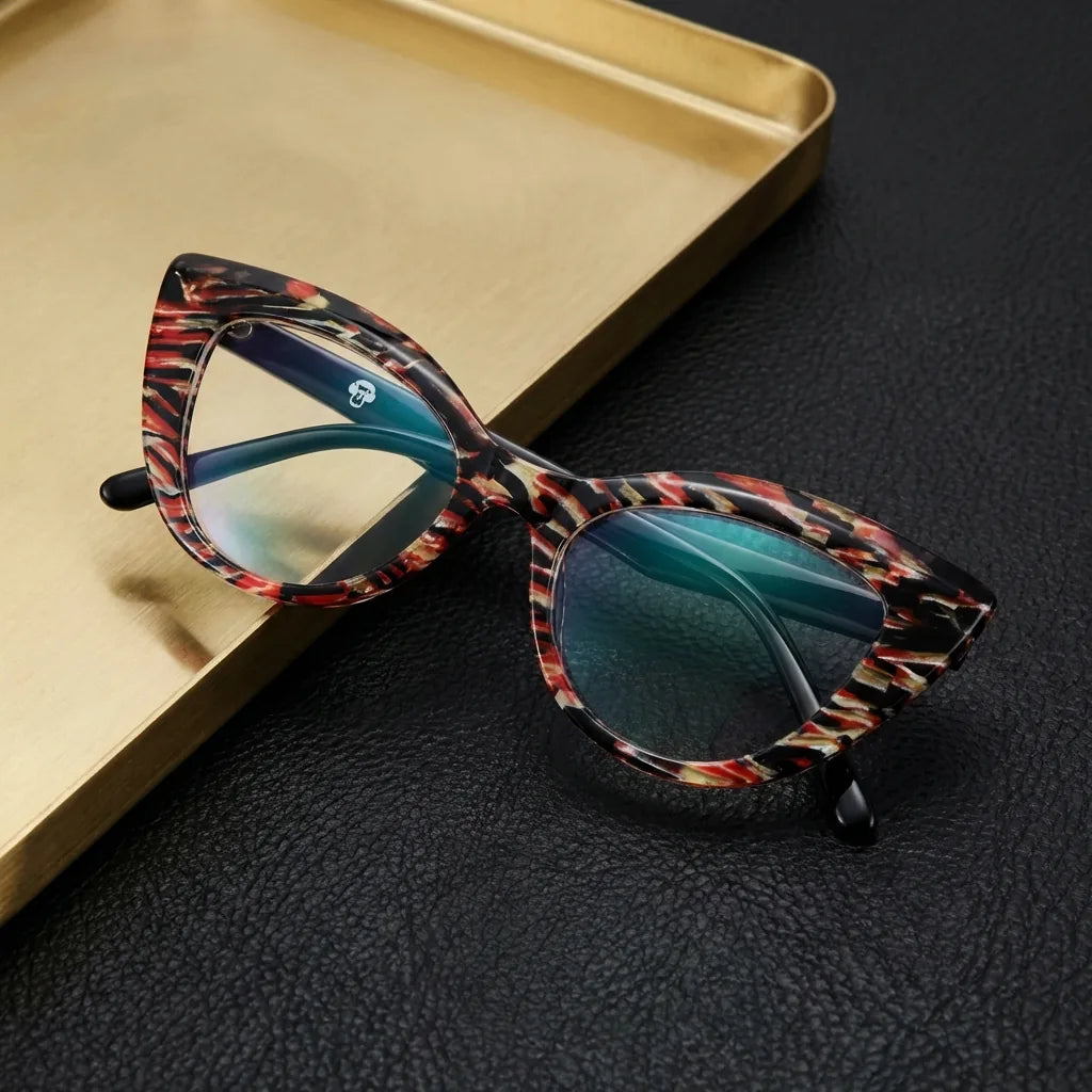 Lenses optical helsinki red women ciclista urbana estilo café bonoboss #editorial_lifestyle4 #color_rojo