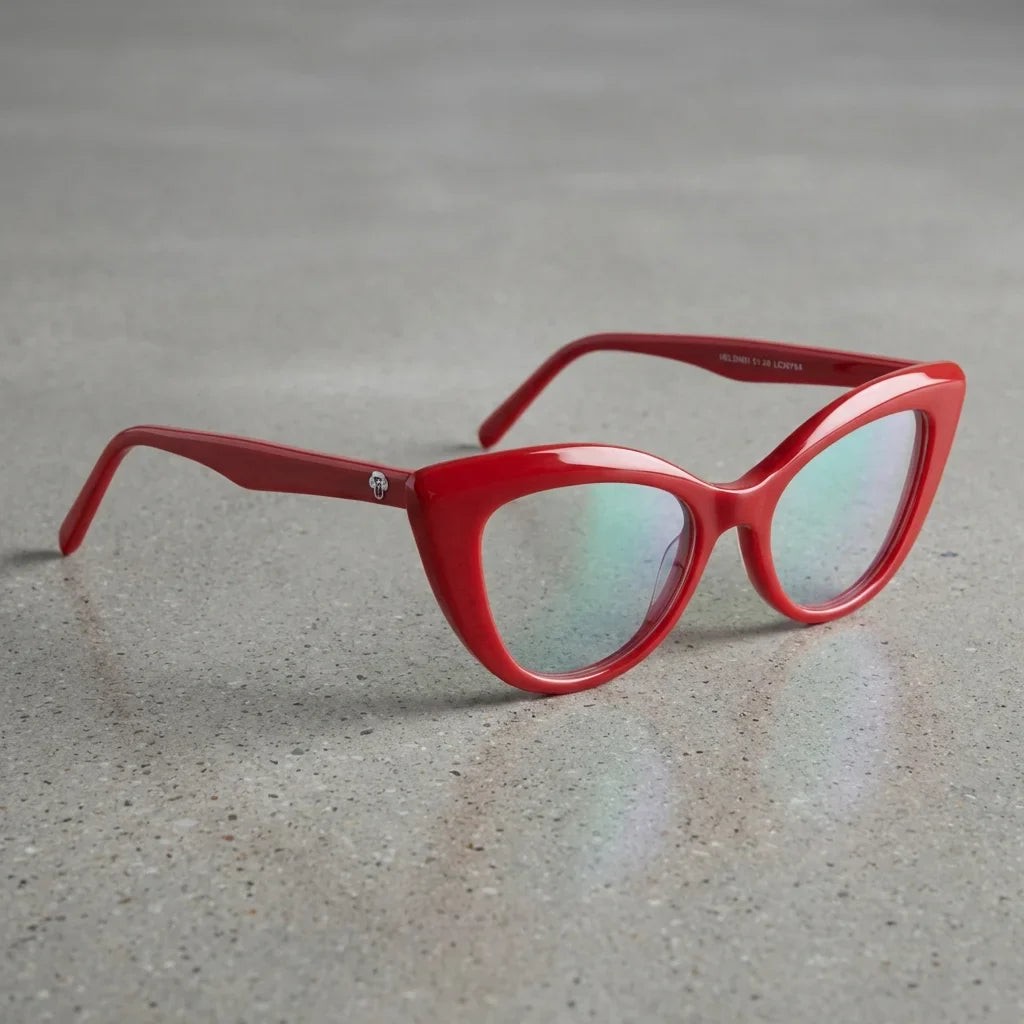 Lenses optical helsinki mosai women in luz dorada golden hour elegante bonoboss #editorial_lifestyle2 #color_mosai