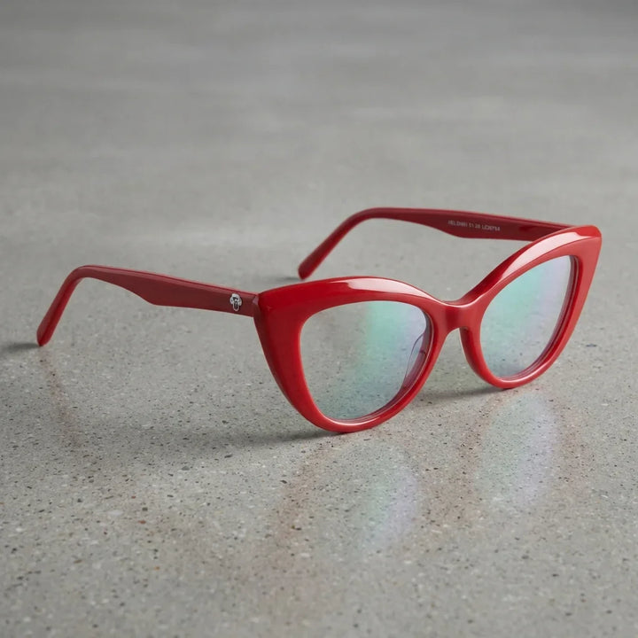 Lenses optical helsinki mosai women in luz dorada golden hour elegante bonoboss #editorial_lifestyle2 #color_mosai