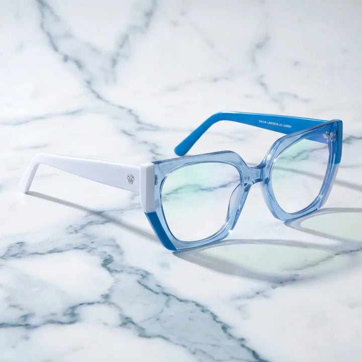 Lenses optical kai kai blue sobre mármol white elegante frame premium bonoboss #editorial_armazon #color_azul