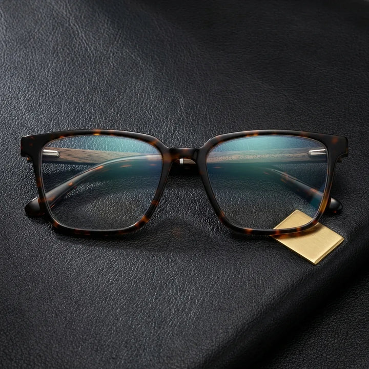 Lenses optical kai kai black sobre black leather with detalle brass gold calidad premium prescription bonoboss #editorial_banner_confianza #color_negro
