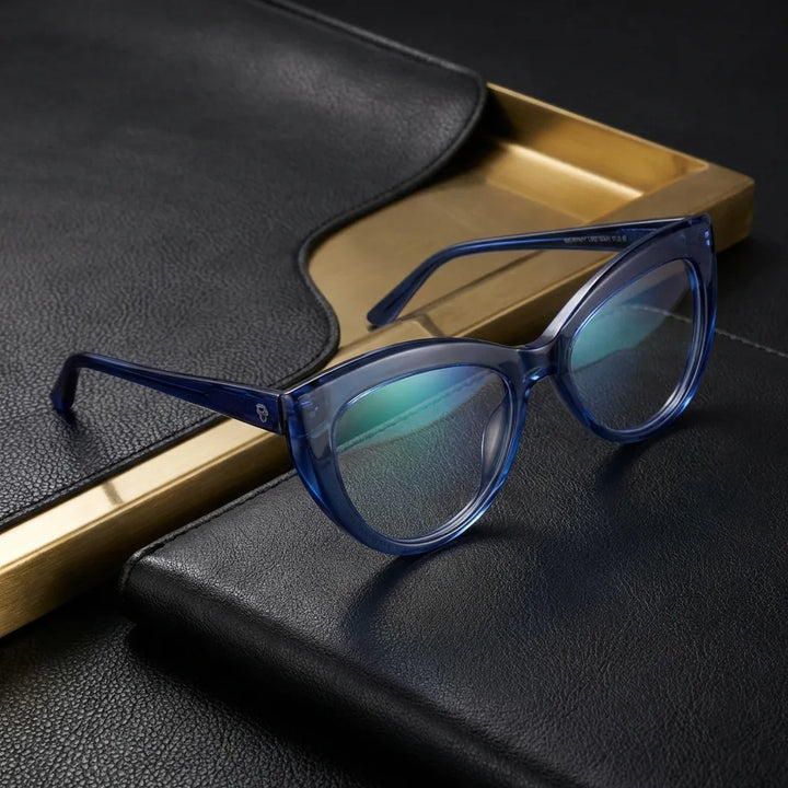 Vista frontal: armazón de lentes Montgat en azul, bio-acetato (foto 17), diseño de Bonoboss #editorial_banner_confianza #color_azul