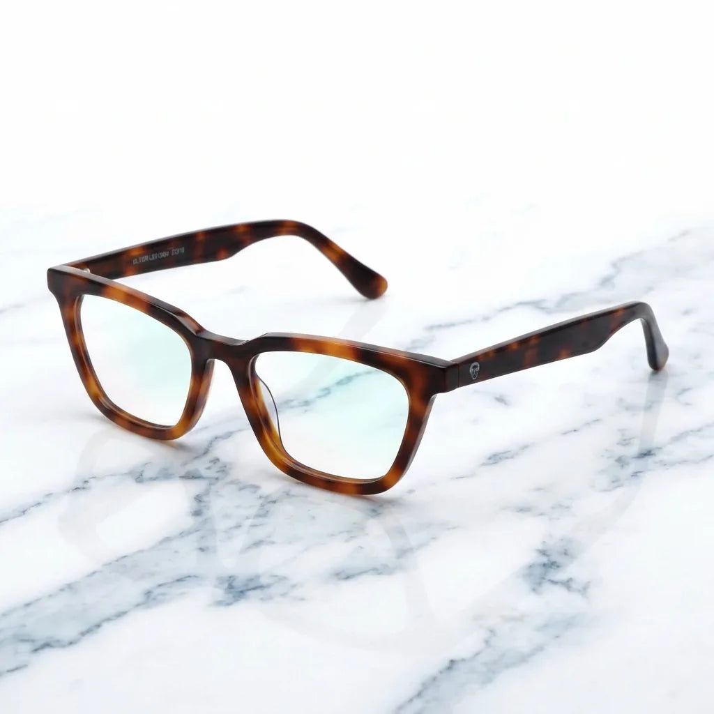 Lenses optical oliver tortoise sobre mármol white elegante frame premium bonoboss #editorial_armazon #color_carey