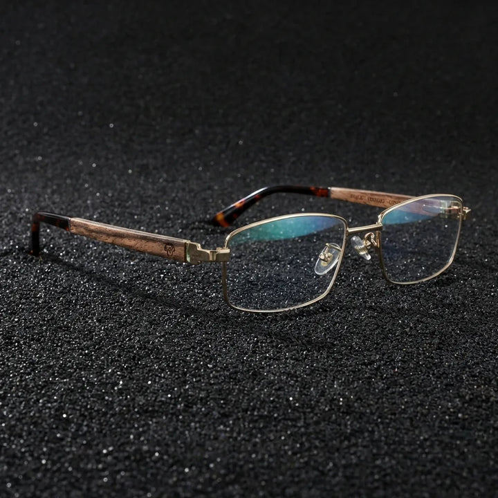 Lenses optical pablo gold sobre arena volcánica texturizada diseño sustainable bonoboss #editorial_sustentabilidad #color_dorado