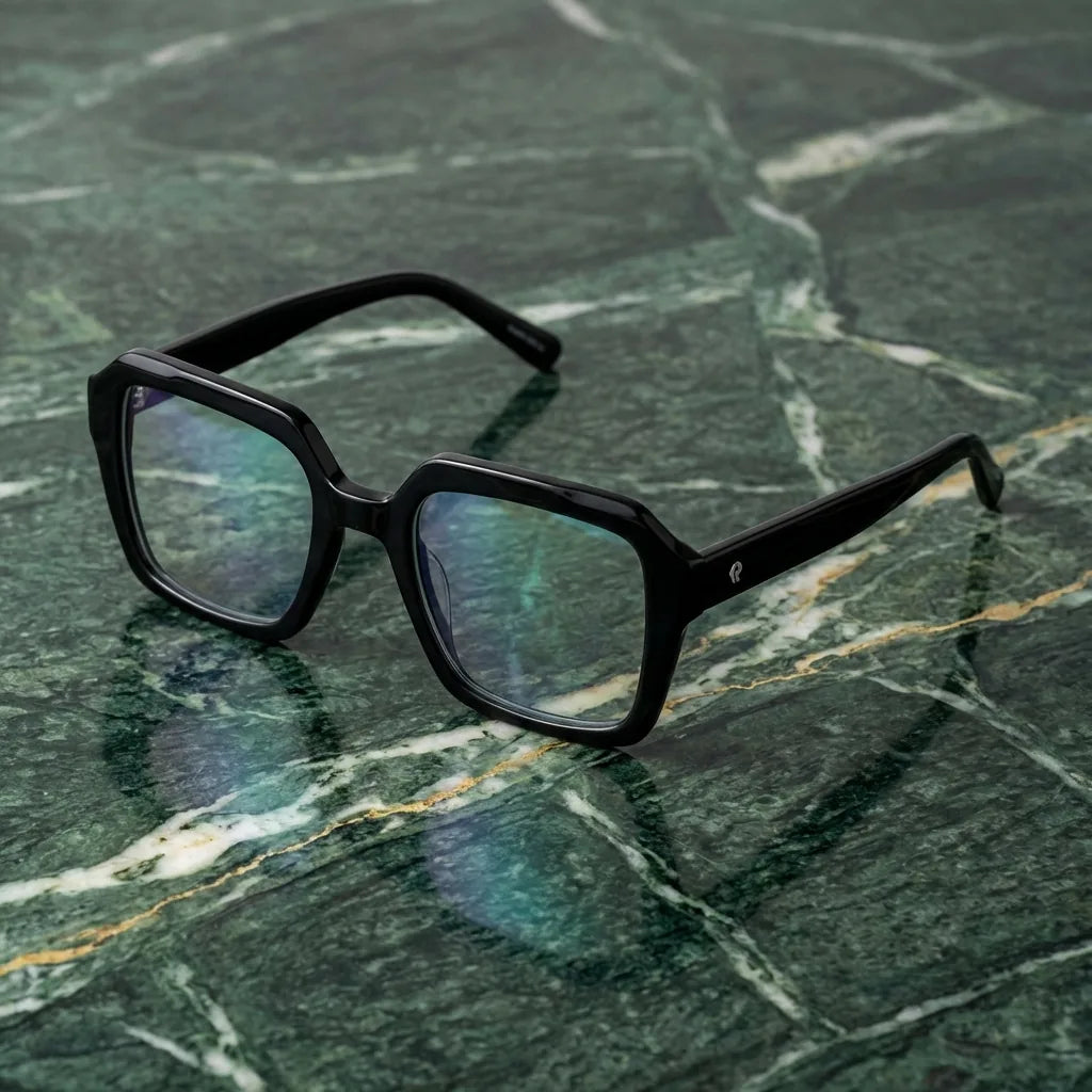 Lenses optical rapel black sobre mármol green natural diseño sustainable bonoboss #editorial_sustentabilidad #color_negro