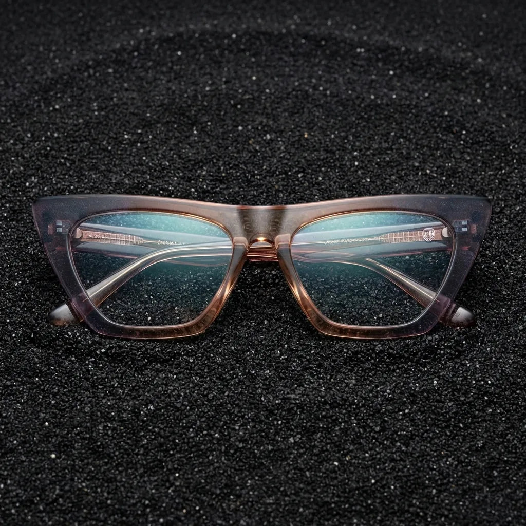 Lenses optical rosario green women in bicicleta vintage café urbano bonoboss #editorial_lifestyle3 #color_verde