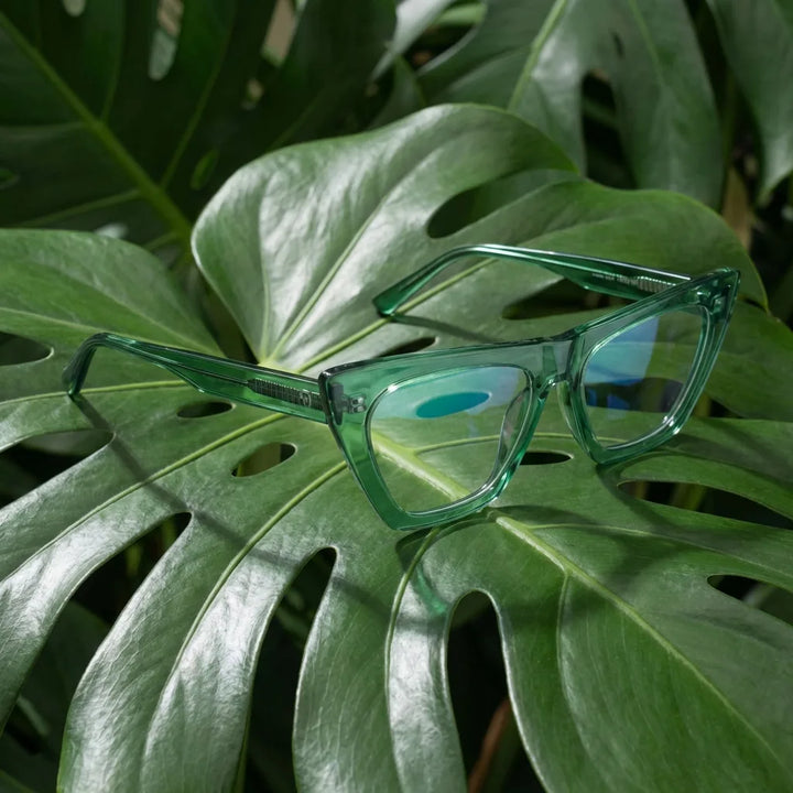 Lenses optical rosario green sobre mármol white elegante frame premium bonoboss #editorial_armazon #color_verde