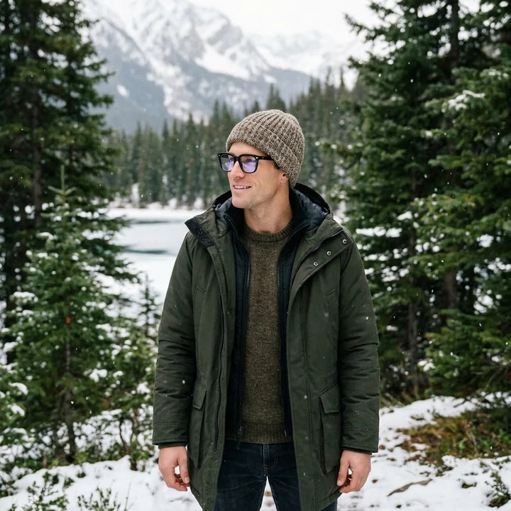 Lenses optical selkie black modelo with gorro in bosque nevado invernal bonoboss #editorial_lifestyle1 #color_negro