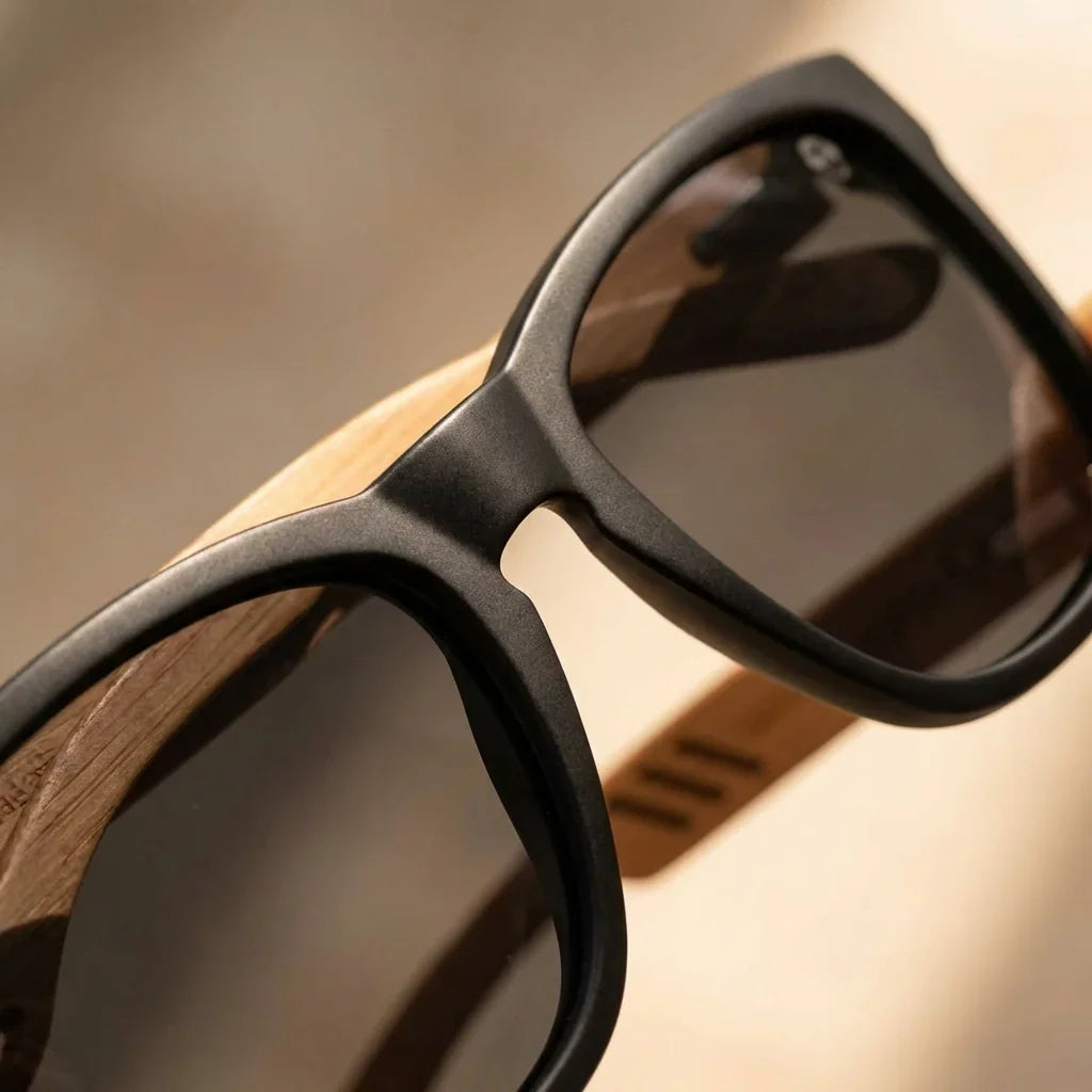 Lentes sol Waimea polarizados negro detalle close-up textura material resistente calidad construccion Bonoboss #editorial_grid1 #color_negro