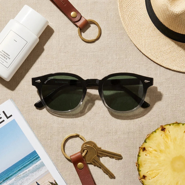 Lenses sun waimea polarized rpet recycled of the oceano olive light sobre black leather with premium brass detail bonoboss #editorial_grid1 #color_olive-light