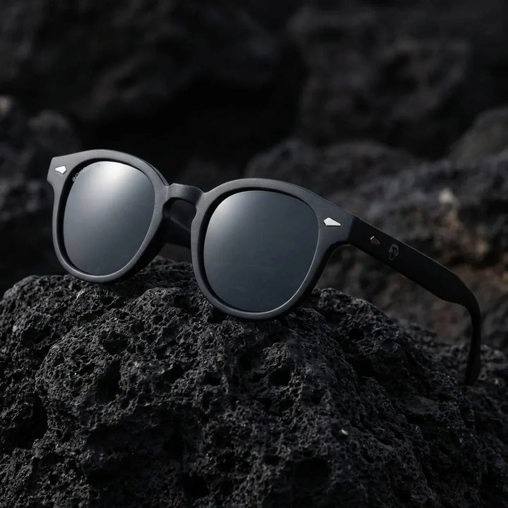 Lenses sun waimea polarized rpet recycled of the oceano black sobre hoja natural tropical monsteraeza bonoboss #editorial_grid2 #color_negro