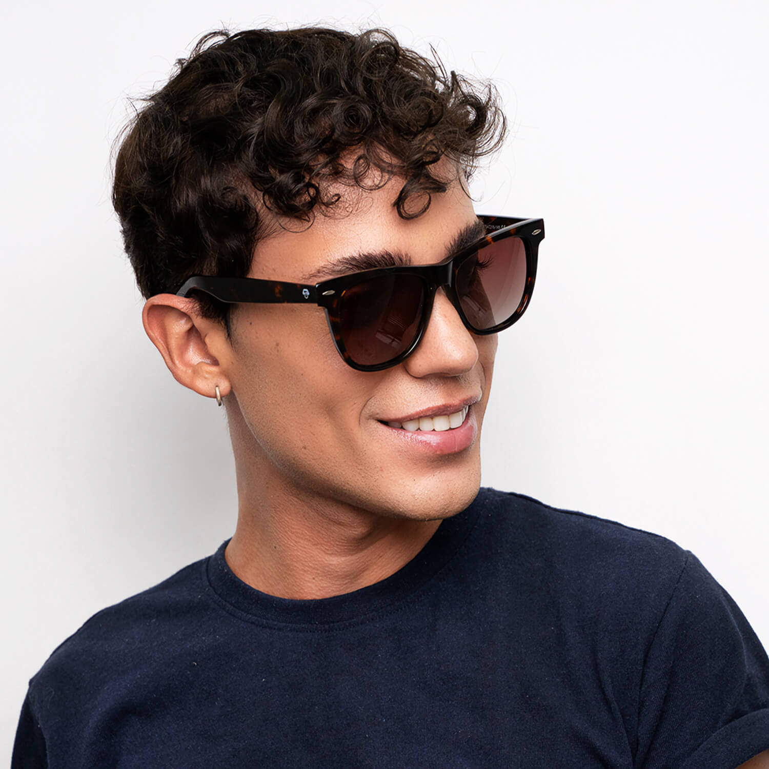 lentes de sol polarizados ovalados hombre y mujer modelo wayfarer de rayban carey café distribuidor mayorista de opticas sustentable reciclado plastico #color_carey