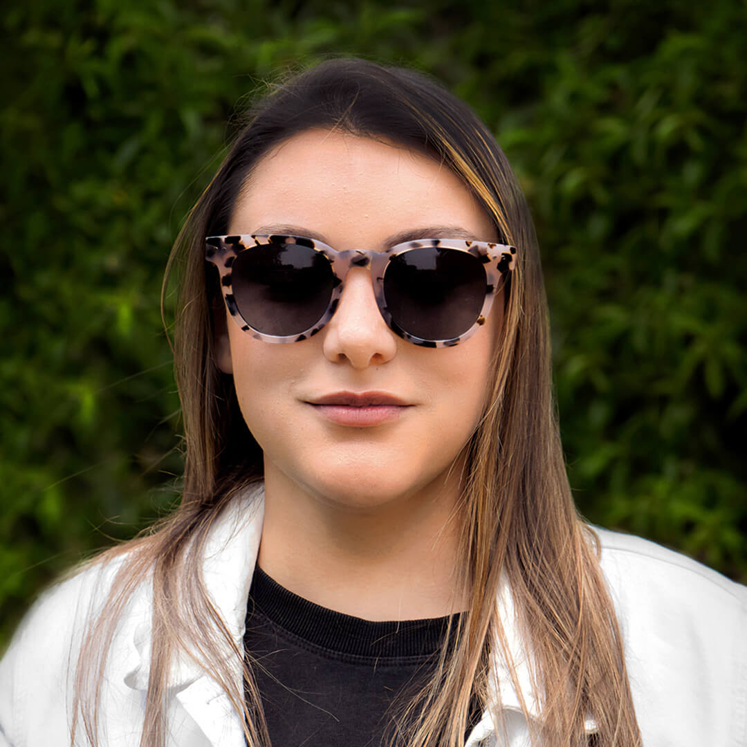 lentes redondos grandes polarizados de sol hombre mujer con receta vista laterla color marble #color_marble