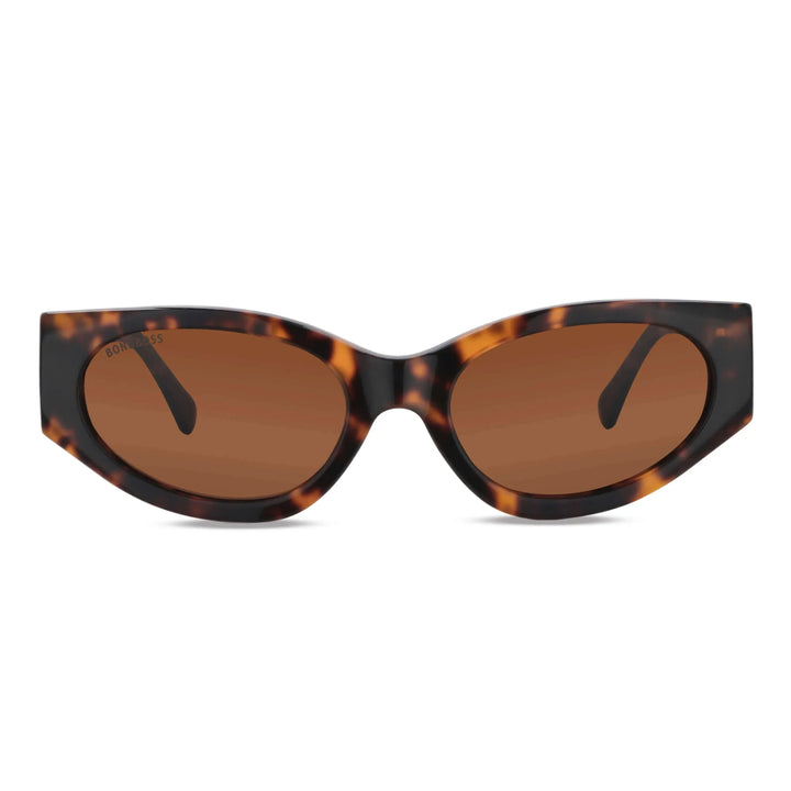 Women wearing lenses sun milan bio-acetate polarized tortoise driving sun protection UV400 estilo bonoboss #editorial_detail1 #color_carey